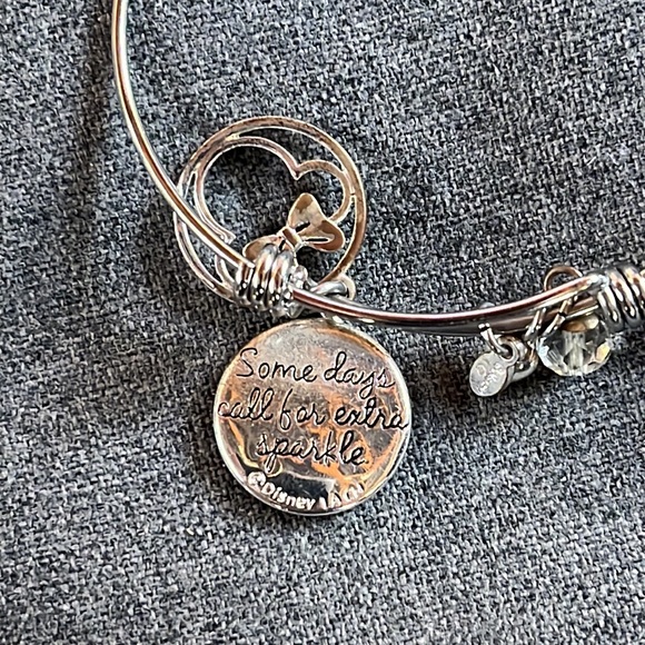 Disney bracelets - Picture 3 of 8